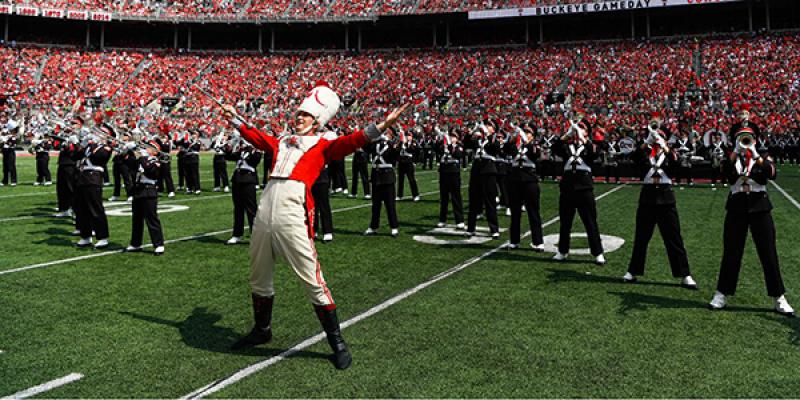 Konner Barr performs as Ohio State's drum major in 2019