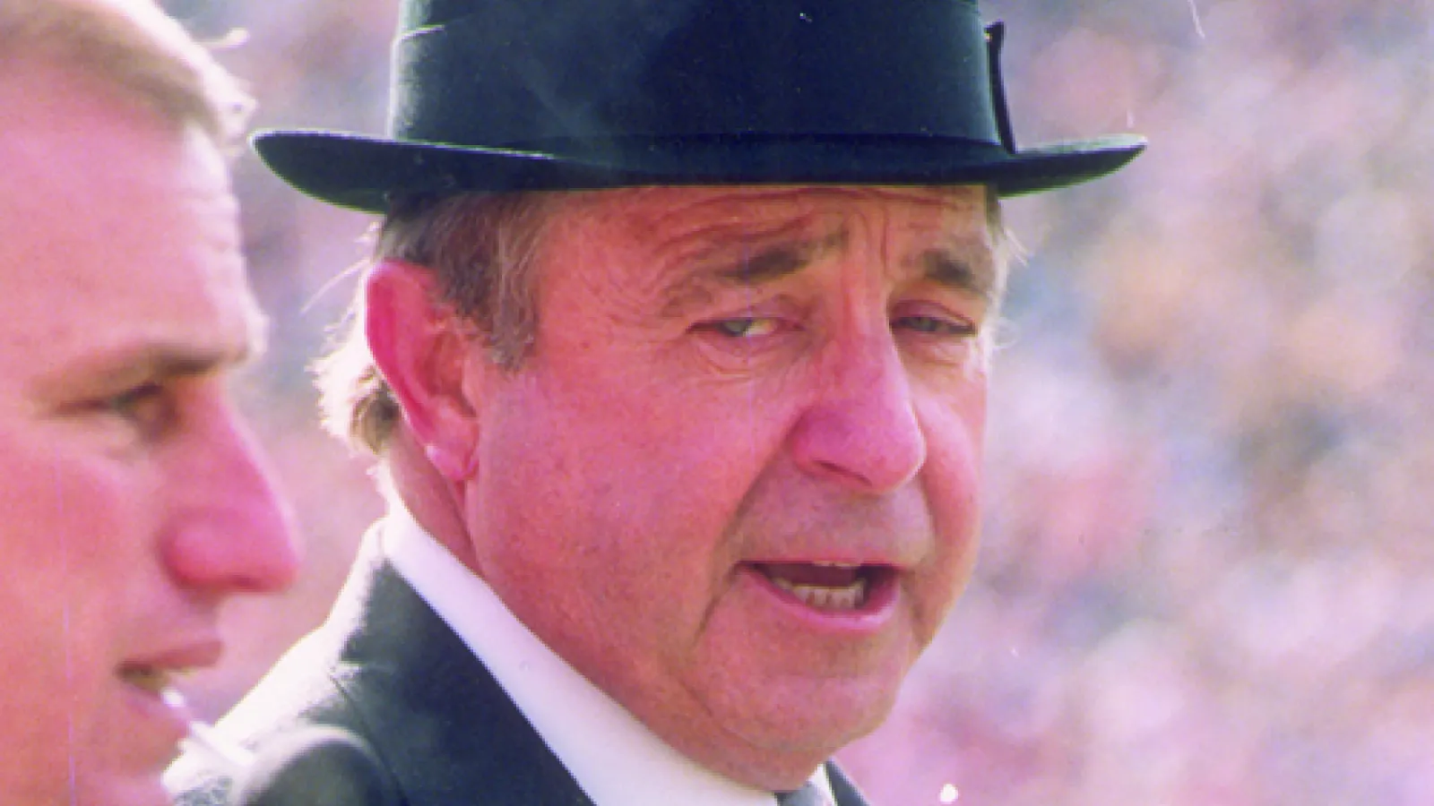 Earle Bruce photo