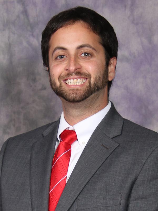Evan Drexler headshot
