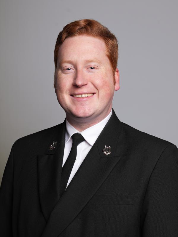 Shawn Davern Headshot